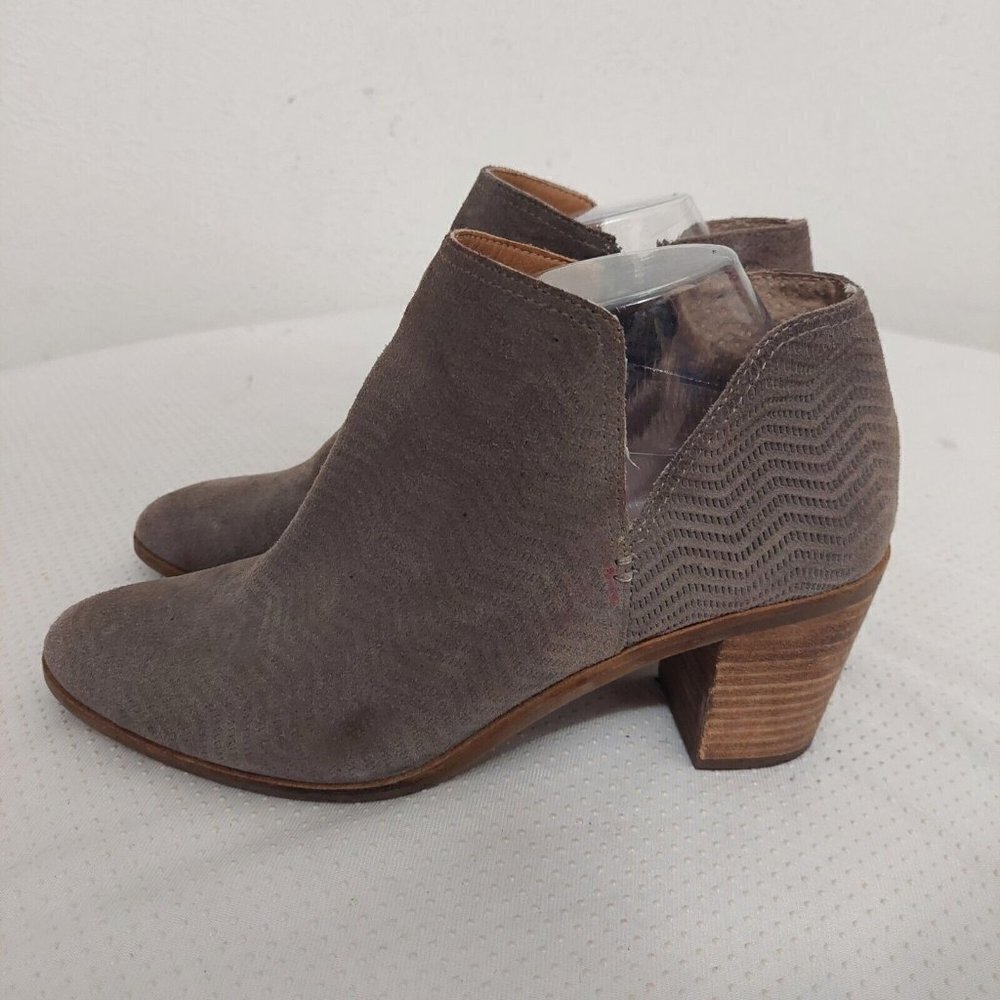Lucky Brand Pickla Ankle Boots Womens Size 9.5 M Textured Gray Taupe Leather Zip - Picture 3 of 11
